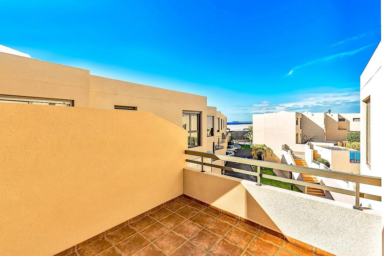 Family Townhouse La Tejita Apartman